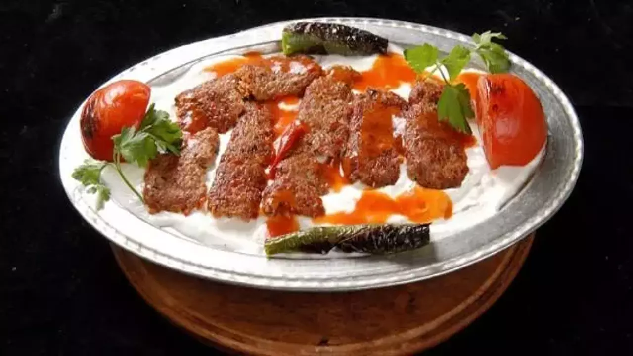 Yoğurtlu Kebap