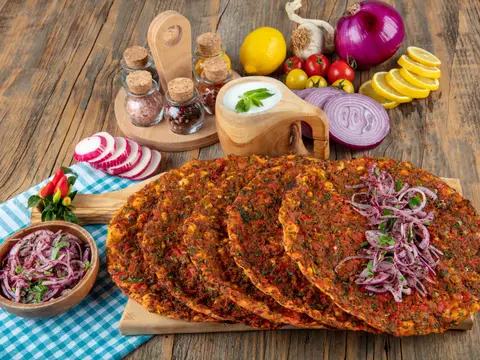İsotlu Lahmacun